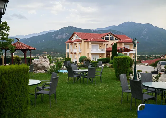 Famissi 2 アパートホテル 4*